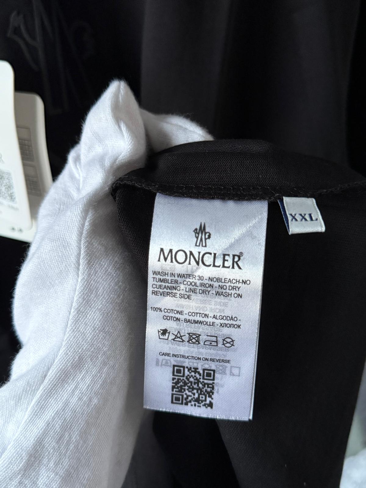 Mnclr Tee