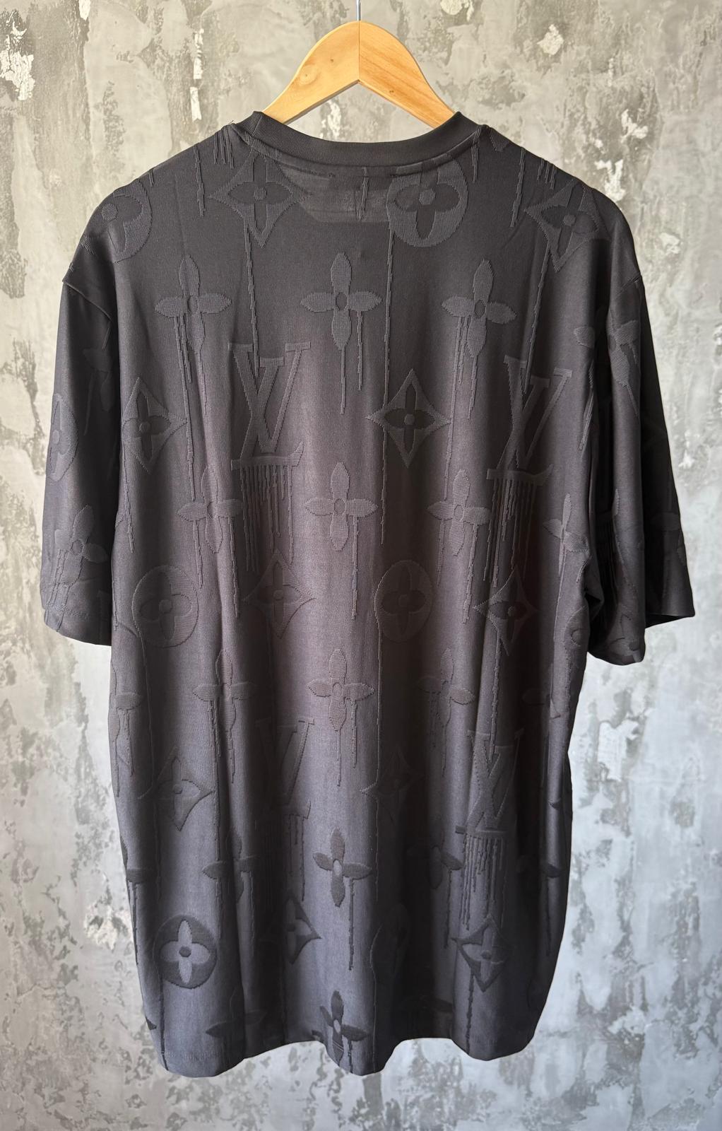 LV Tee