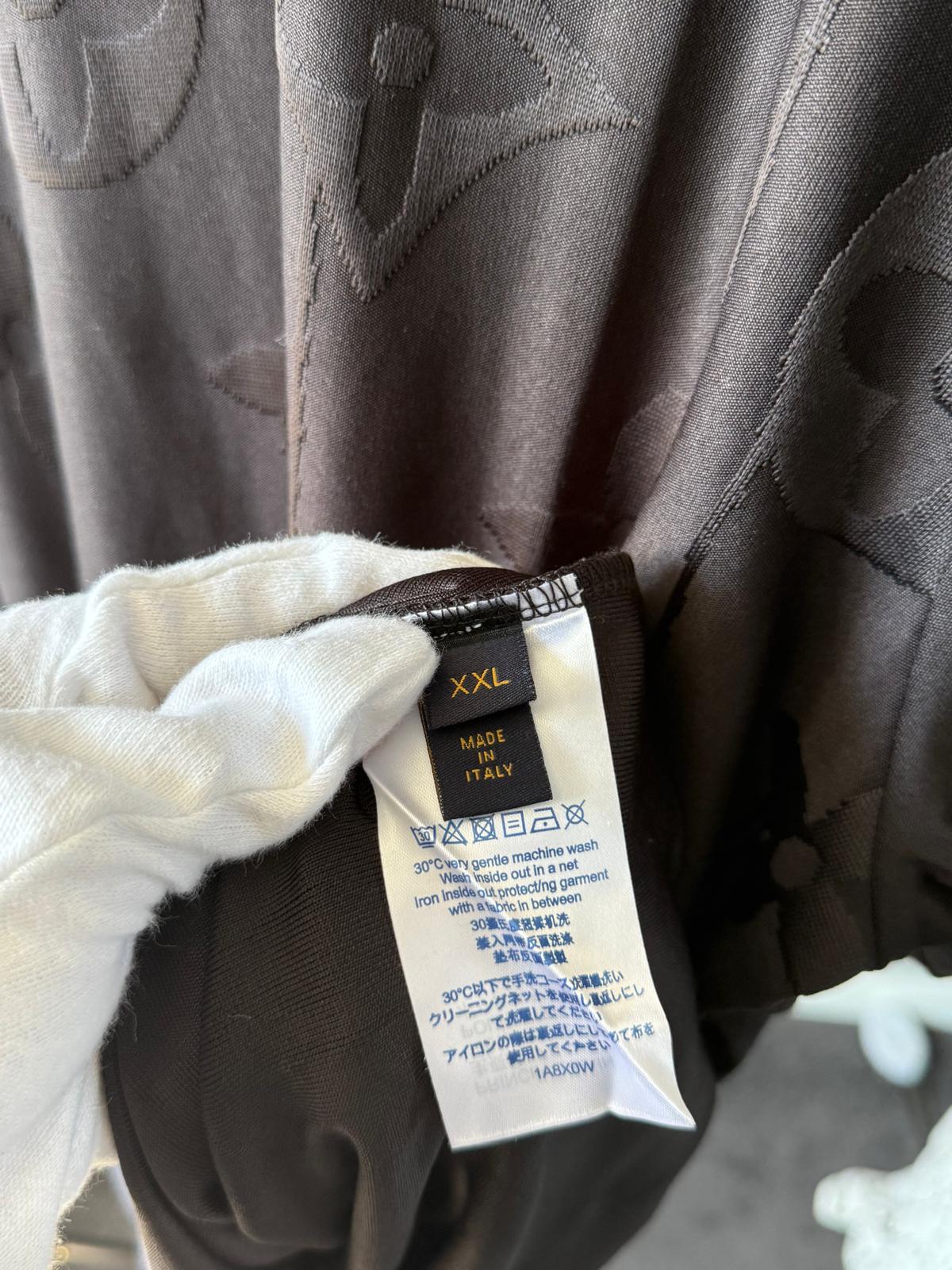 LV Tee
