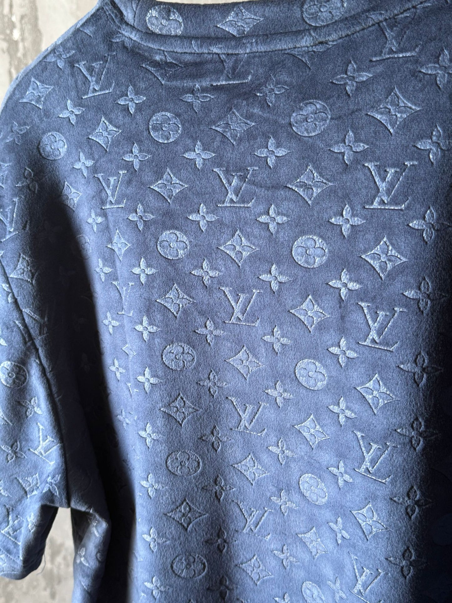 LV Tee